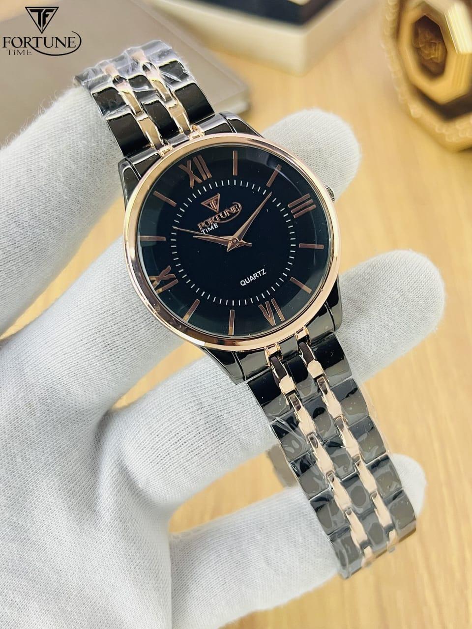 Stylish Women's Quartz Chain Strap Watch | Everyday Luxury